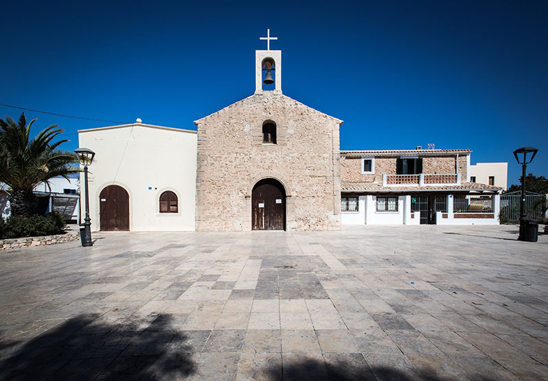 Viajar-a-Formentera-en-primavera-pueblo-by-©MariaAlgaraRegas-29