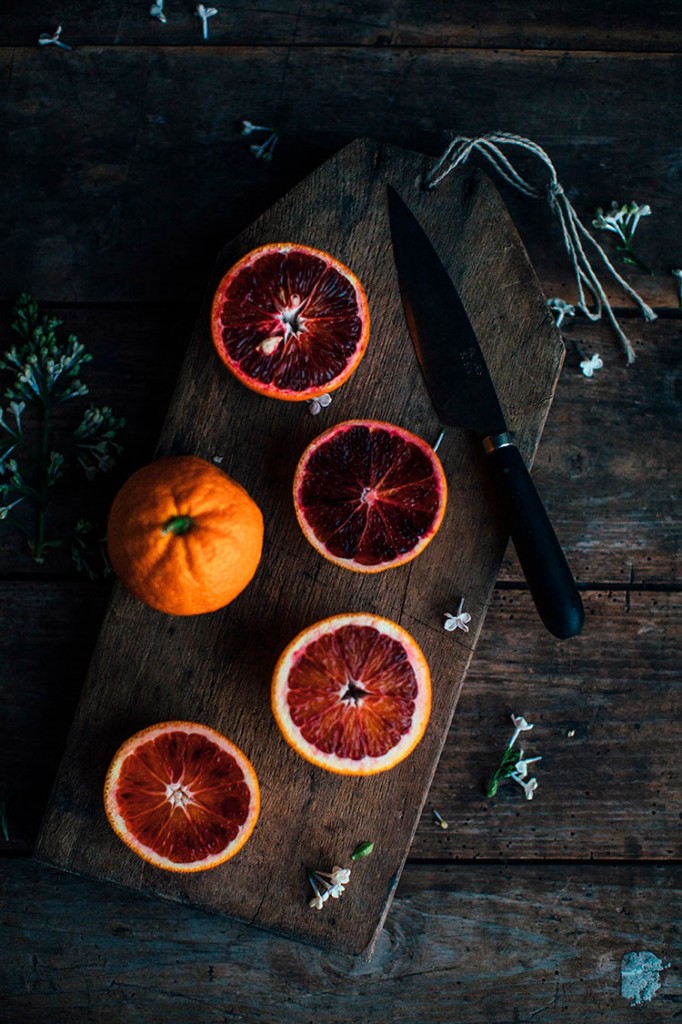 Pavlova-de-naranjas-ourfoodstories-ingredientes-frontal-homelifestyle