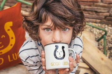 homelifestyle-magazine-pinata-pum-mug